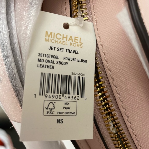 NWT Michael Kors leather oval crossbody, blush pink, new, in original wrapping! - Picture 5 of 6